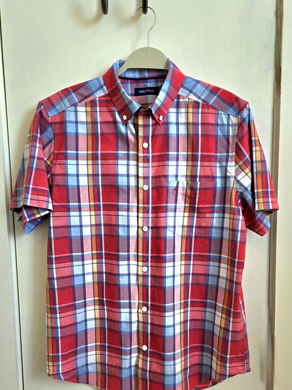 Nautica Mens Classic Fit Red Blue Madras Plaid Short Sleeve Button Down Shirt